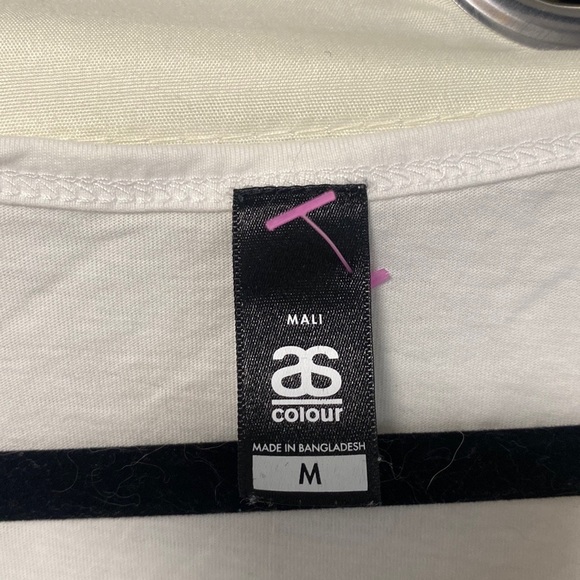 Asos Victorian Corgi Queen Tee Size Medium - Picture 3 of 5